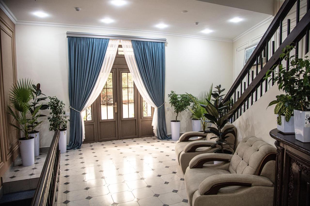 Lev Tolstoy Hotel Samarkand Exterior photo